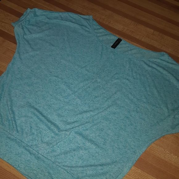 Womans B-Wear Short Dolman Sleeve Top - Picture 4 of 6